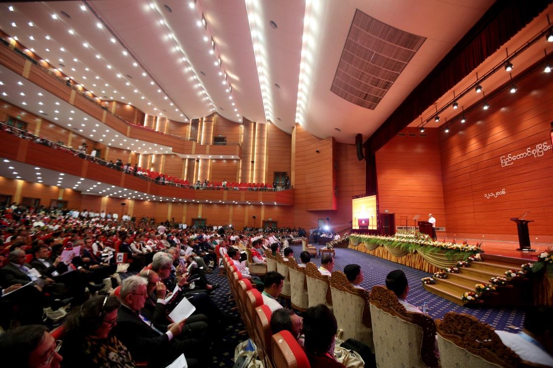 會(huì)議場(chǎng)地的選擇，主要考慮哪些因素？